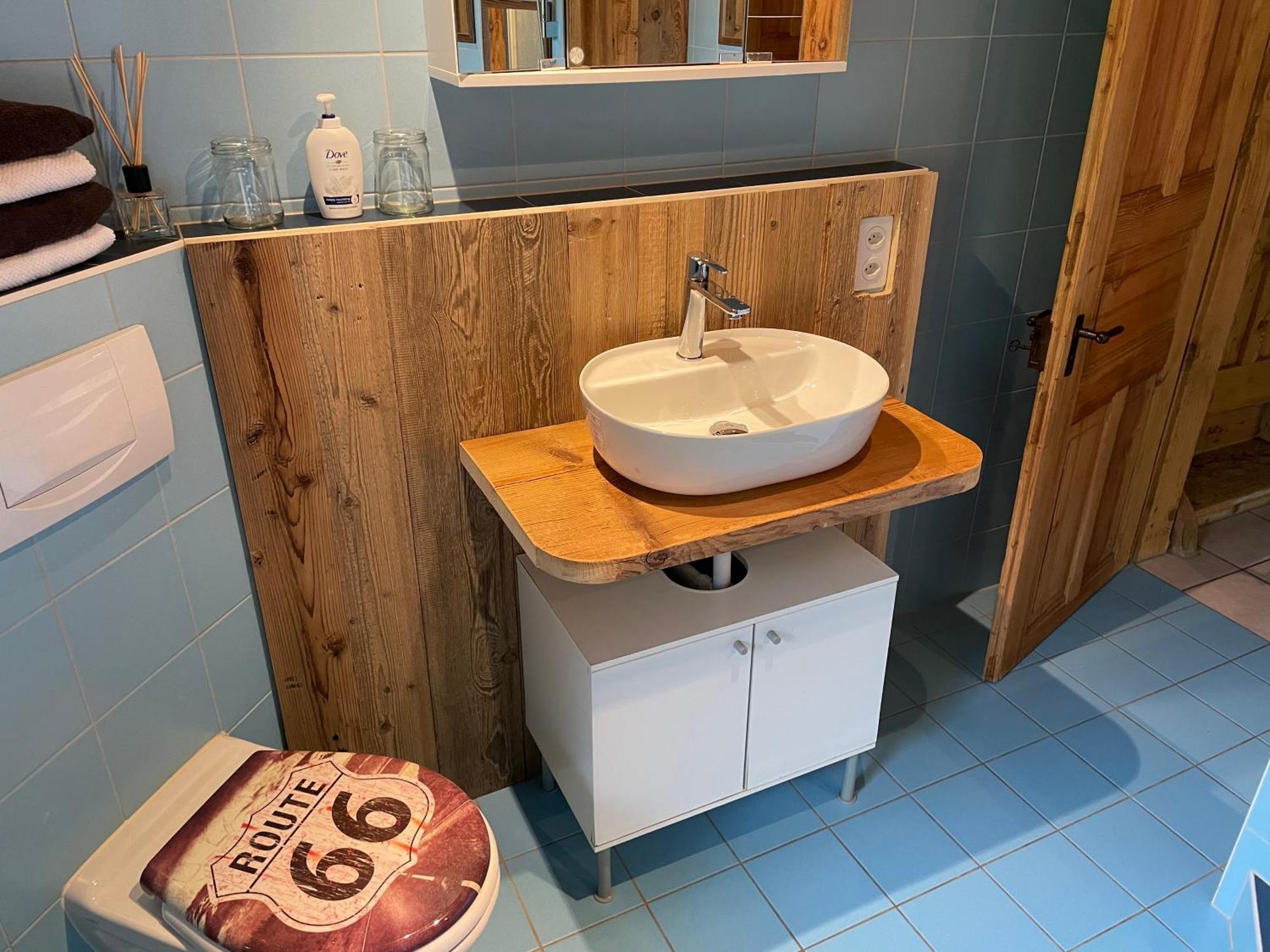 Edelweiss 4 Zi Ferienwohnung In Landhaus Фрутиген Екстериор снимка