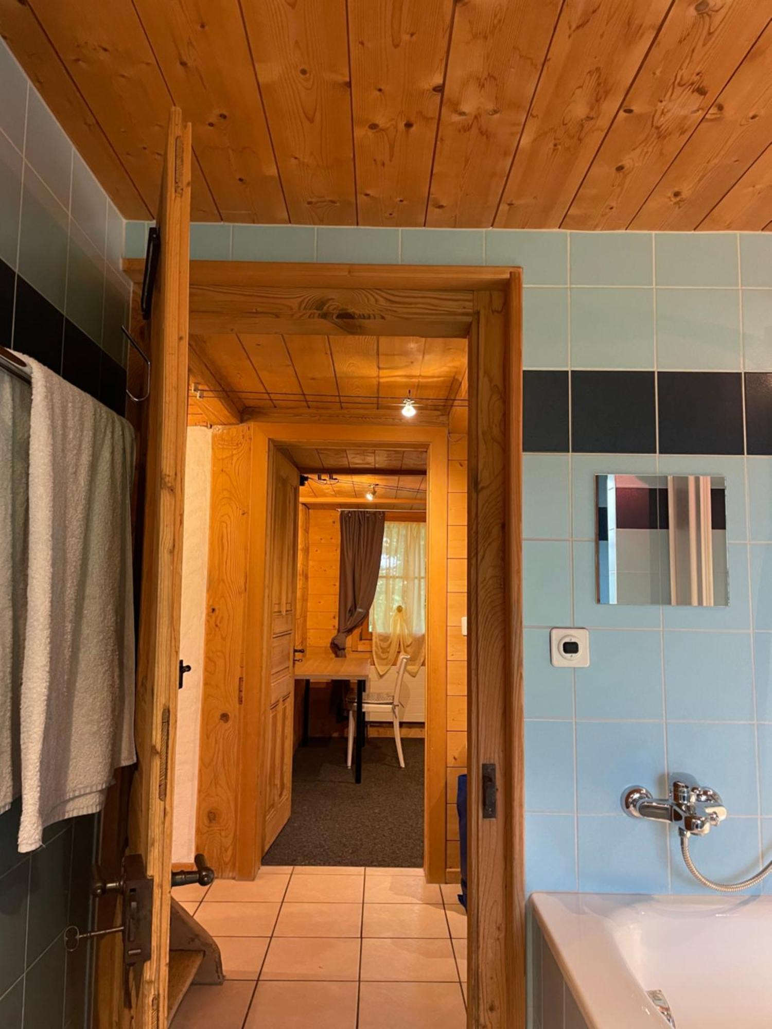 Edelweiss 4 Zi Ferienwohnung In Landhaus Фрутиген Екстериор снимка